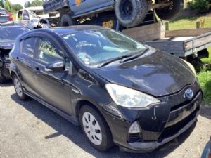 Toyota Aqua NHP10 2011-2015