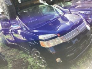 Toyota Noah/Voxy AZR60 2001-2007