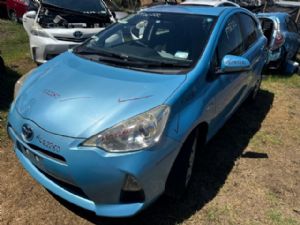 Toyota Aqua NHP10 2011-2015