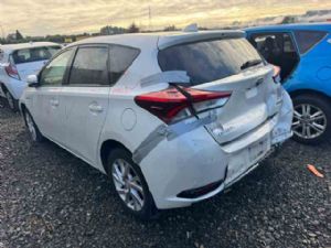 Toyota Corolla ZRE182