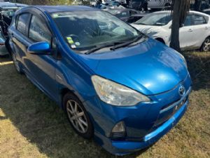 Toyota Aqua NHP10 2011-2015