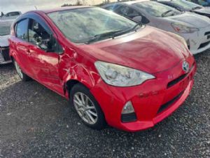 Toyota Aqua NHP10 2011-2015