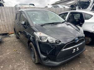 Toyota Sienta NHP170 2015-2016