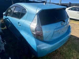 Toyota Aqua NHP10 2011-2015
