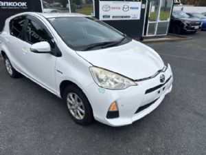 Toyota Aqua NHP10 2011-2015