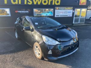 Toyota Prius C Aqua NHP10