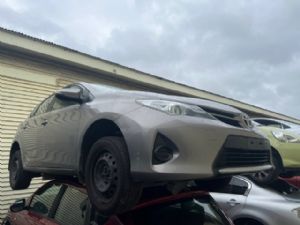 Toyota Corolla ZRE182