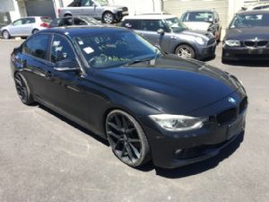 BMW 3 Series  318I F30