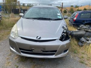 Toyota Wish ZNE10G 2003-2009