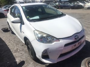 Toyota Aqua NHP10 2011-2015