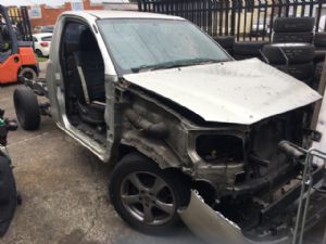 Toyota Hilux TGN16 03/05>
