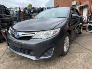 Toyota Camry AVV50