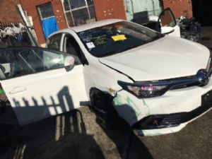 Toyota Corolla ZRE182