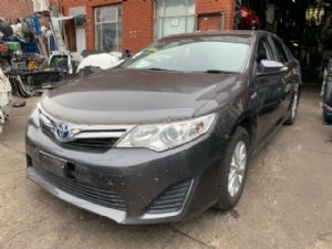 Toyota Camry AVV50
