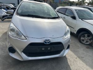 Toyota Aqua NHP10 2011-2015