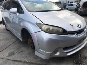 Toyota Wish ZGE 2009-2017