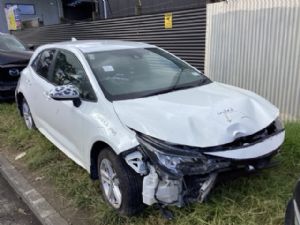 Toyota Corolla MZEA12