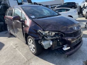 Toyota Wish ZGE 2009-2017