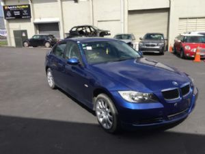 BMW 3 Series  320i E90