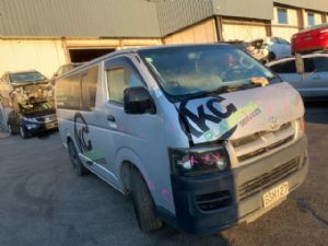 Toyota Hiace KDH200 03/05-09/06