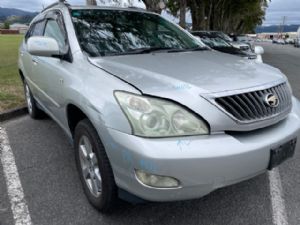 Toyota Harrier GSU35