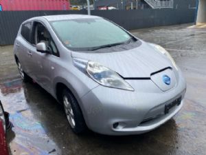 Nissan Leaf ZE0 2011-2016