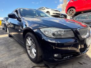 BMW 3 Series  320i E90