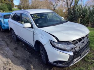 Mitsubishi Outlander GF8 2015->on