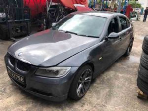 BMW 3 Series  320i E90