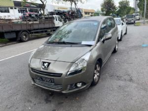 Peugeot 5008 2009 - 2016