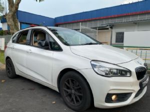 BMW 218i F45