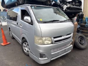 Toyota Hiace TRH200