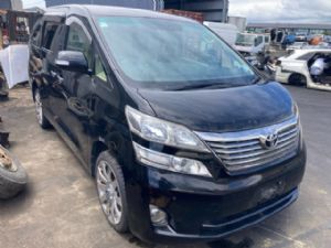 Toyota Vellfire ANH20
