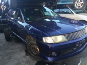 Nissan Wingroad Y11W 1999-2001