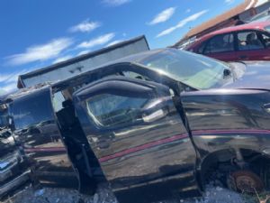 Nissan Elgrand E51 06/02-05/10