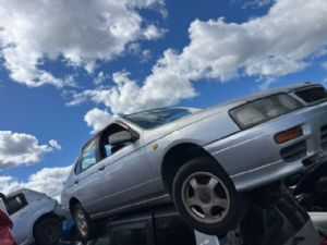 Nissan Bluebird U14 1996-1998