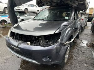 Mitsubishi Outlander CW5W 2003-2005