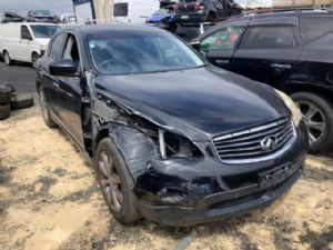 Nissan Skyline J50 2009-2014