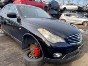 Nissan Skyline J50 2009-2014