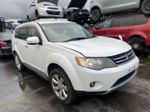 Mitsubishi Outlander CW5W 2006-2012