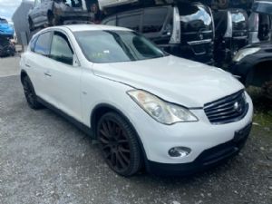 Nissan Skyline J50 2009-2014