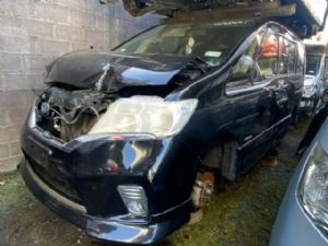 Nissan Serena C26 2010-2014