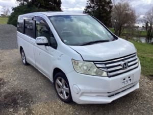 Honda Stepwgn RK1 2009-2015