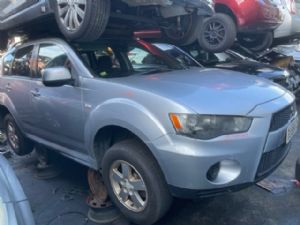 Mitsubishi Outlander CW5W 2006-2012