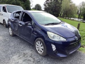 Toyota Aqua NHP10 2015-2017