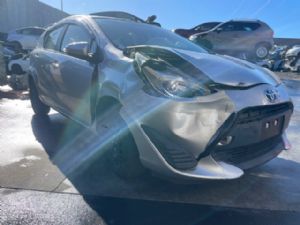 Toyota Aqua NHP10 2011-2015