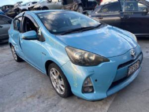 Toyota Aqua NHP10 2011-2015