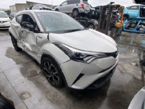 Toyota C-HR ZYX10