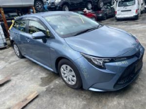 Toyota Corolla ZWE211