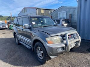 Mitsubishi Pajero V75W